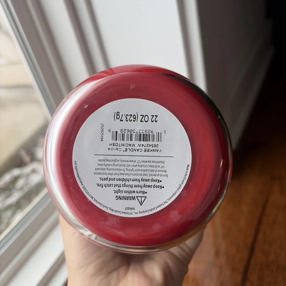 Yankee Candle‎ Macintosh Large Housewarmer Candle 22 Oz New Retired